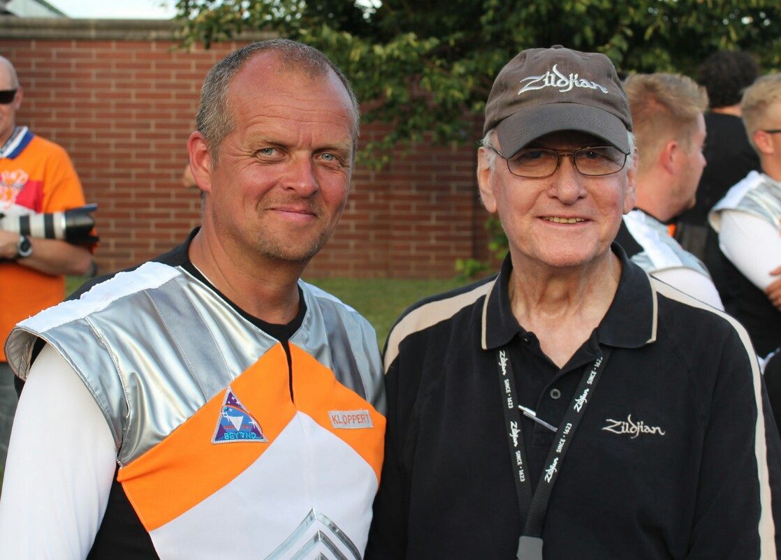 It is with great sadness we were informed of the sad loss of our longtime… (foto 2 van 2)