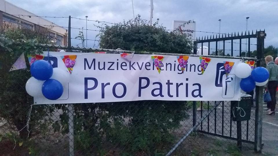 Vanavond viert onze collegamuziekvereniging Pro Patria haar 80-jarig jubileum… (foto 3 van 3)