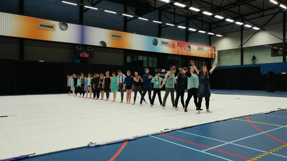 Vanavond was in Leeuwarden de laatste CGN winterguard contest voor Championships (foto 1 van 3)
