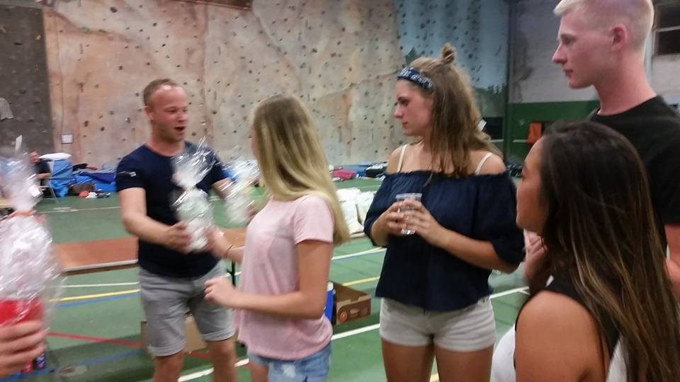 Ren je Rot & fun quiz & games met quizmaster Michael de Weerdt en assistente… (foto 5 van 6)