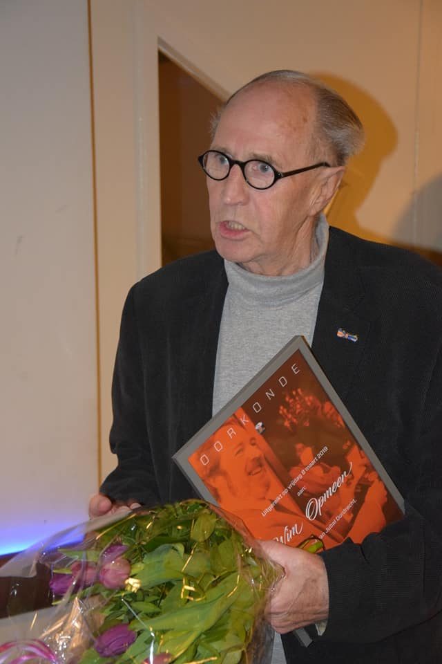 Een mooi moment tijdens de jaarlijkse ledenvergadering is het huldigen en in… (foto 3 van 11)