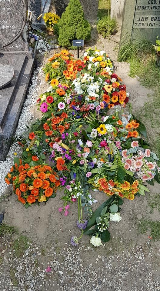 Gisteren was een droevige dag voor de vereniging (foto 3 van 4)