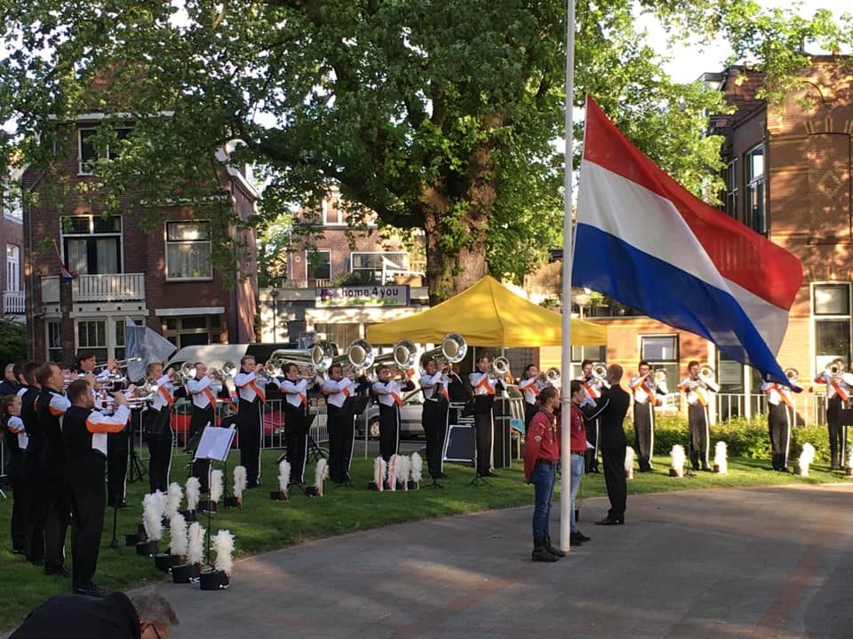Op 4 mei herdenken wij alle Nederlandse slachtoffers sinds de Tweede… (foto 1 van 5)