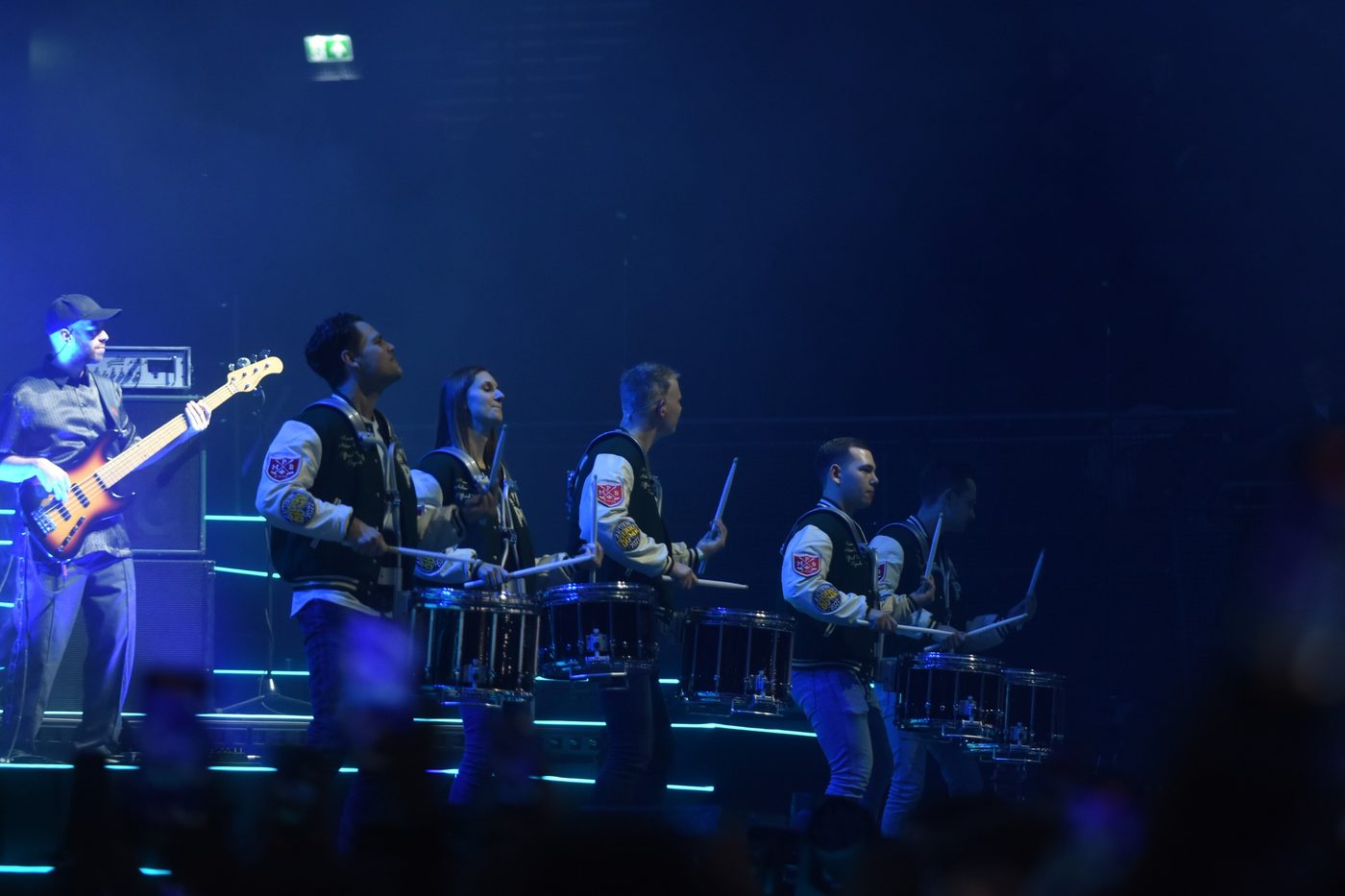 Twee optredens van zanger/rapper Antoon voor een uitzinnig publiek van in… (foto 6 van 6)