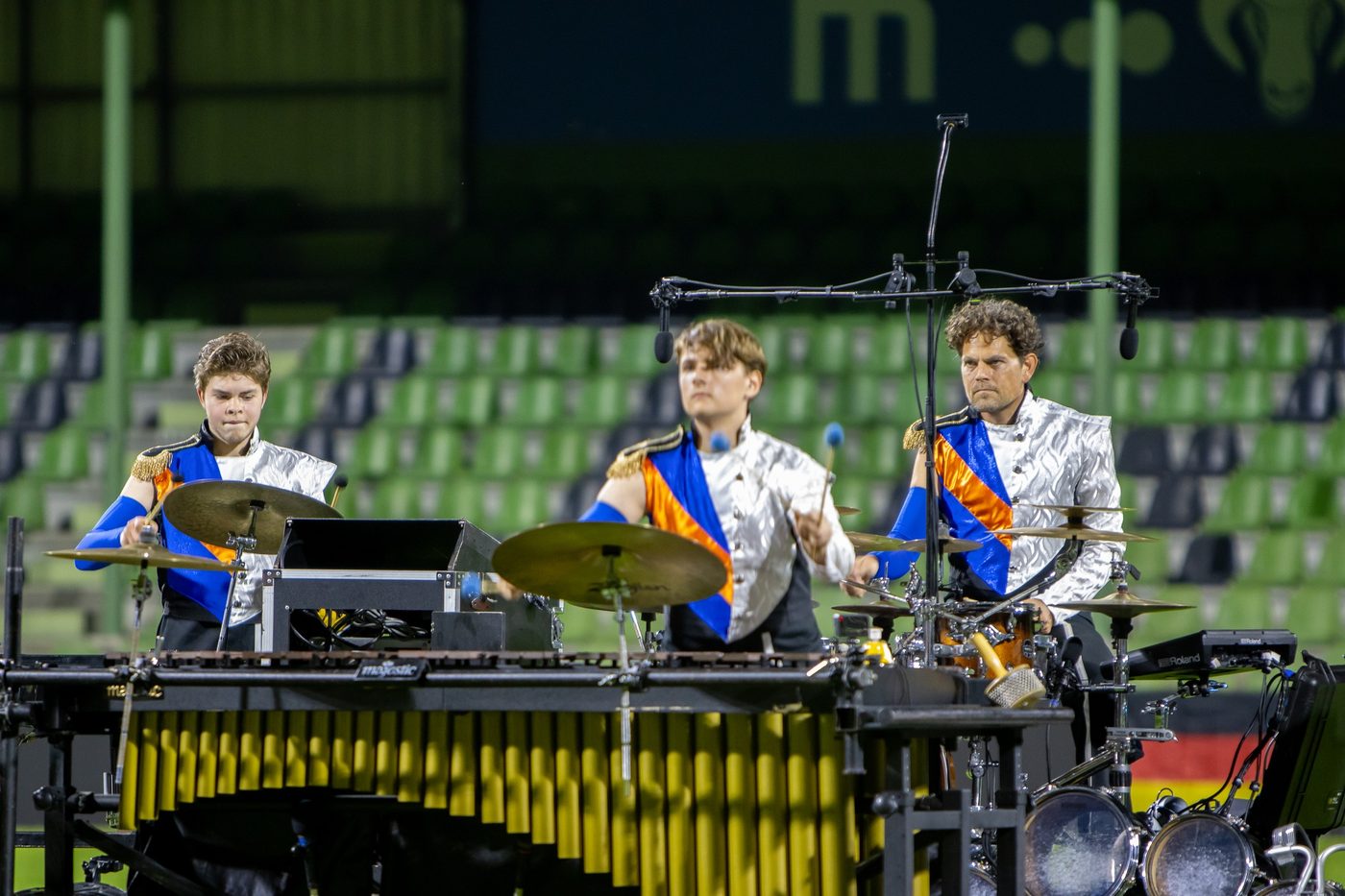 Twee optredens onder ideale omstandigheden tijdens de European Drum Corps… (foto 6 van 8)