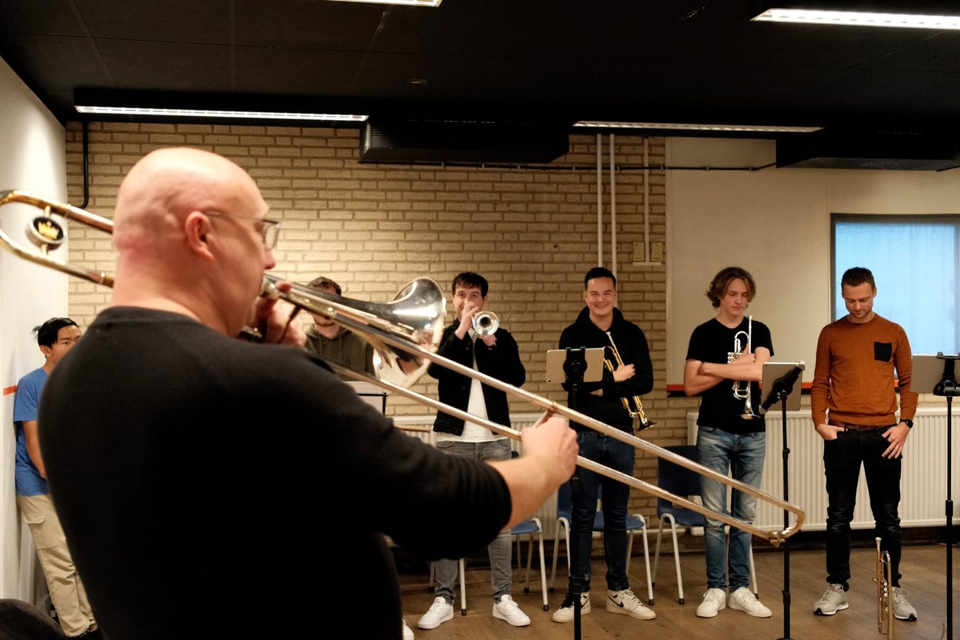 Gisteren een geweldige Brass Masterclass onder leiding van Robin Bogert en… (foto 2 van 6)