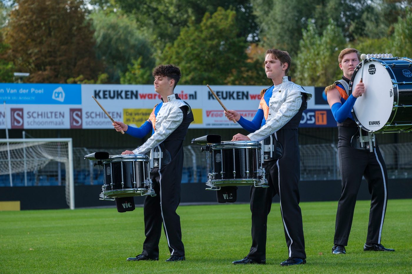 Jubal trakteerde de European Drum Corps Championships zaterdag op een primeur (foto 9 van 10)