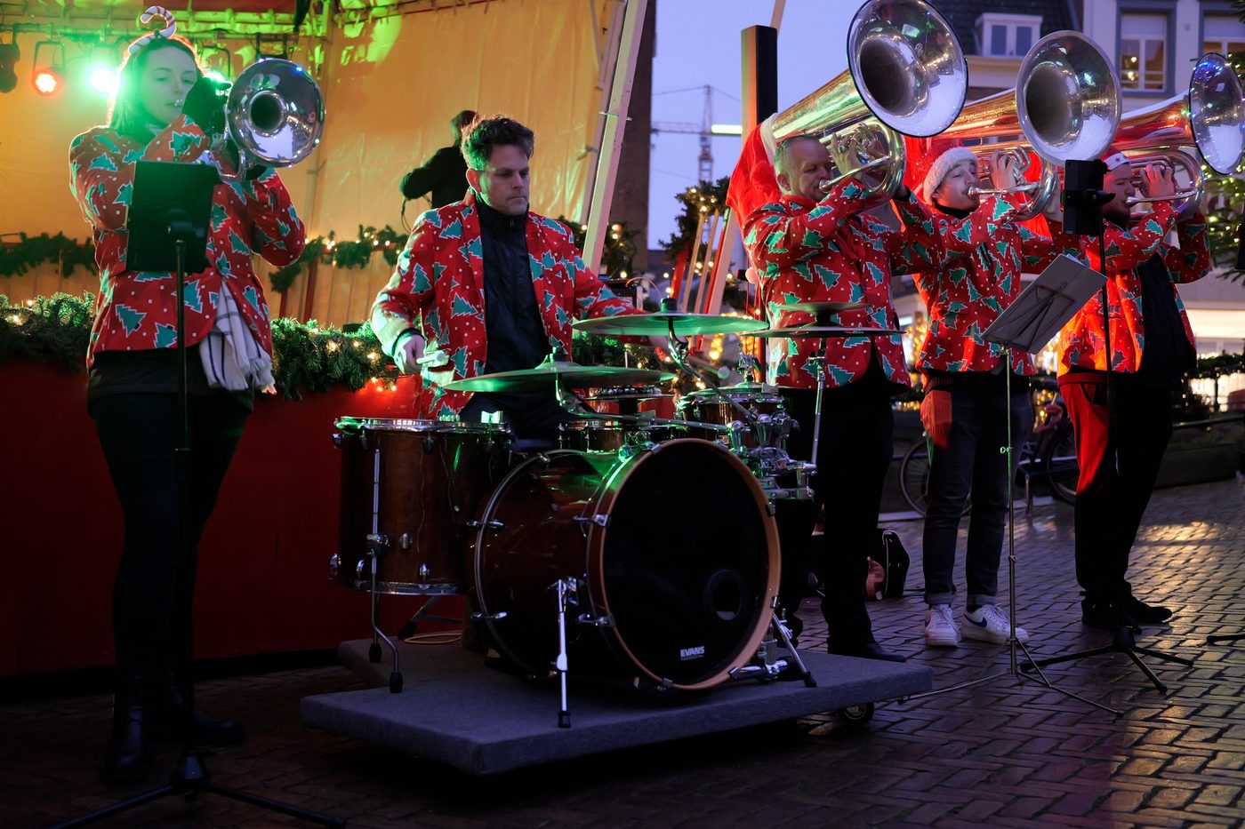 De Jubal All-Star Xmas Band geeft alweer volop optredens! (foto 1 van 8)