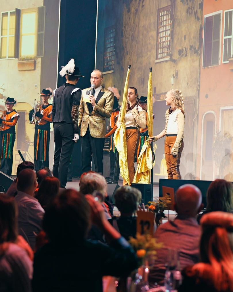 Vanavond mocht Jong Jubal een aantal nummers spelen tijdens het Jubilarissen⦠(foto 3 van 3)