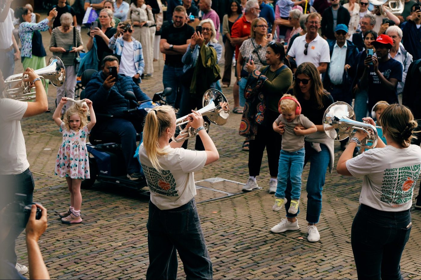 Wat een feestje in Delft! (foto 2 van 5)