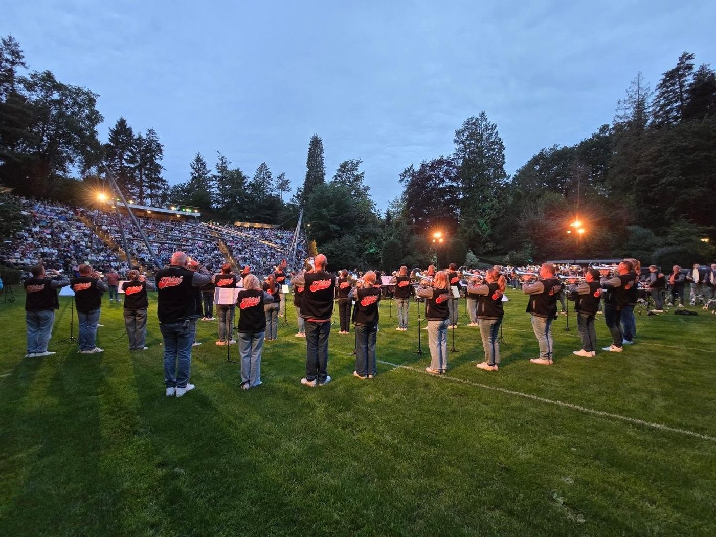 Jubal Legacy Project bij de Airborne Muziekstad Taptoe Ede (foto 7 van 10)